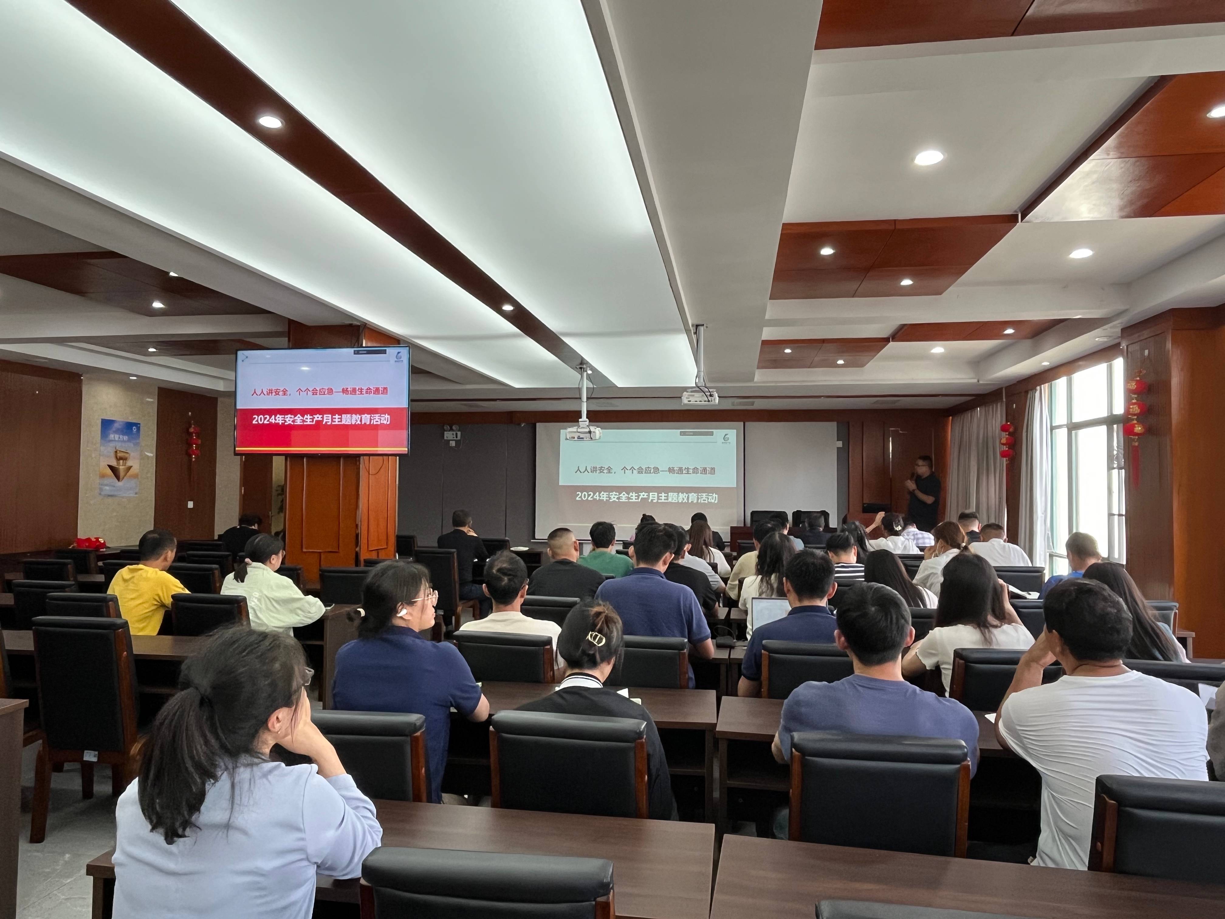 e7c675ef3fe51f6fe47b74dd06b2a01(1).jpg e7c675ef3fe51f6fe47b74dd06b2a01(1).jpg